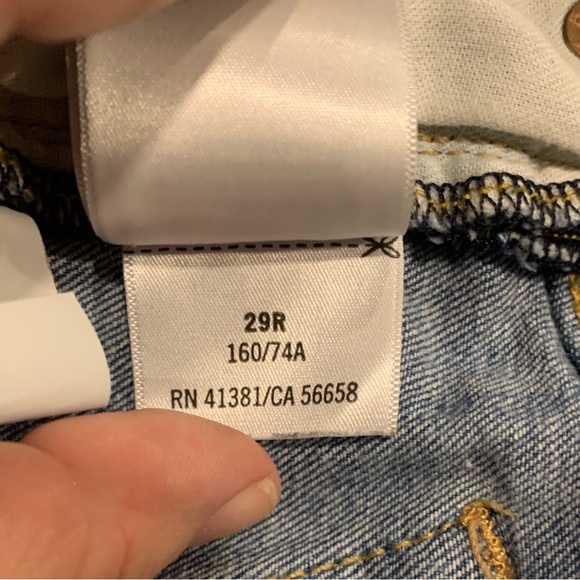 “Tompkins” Distressed Cropped Skinny Jeans { Polo Ralph Lauren } - Picture 11 of 14